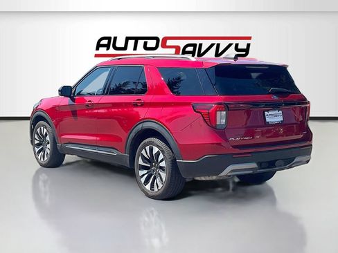 Used 2025 Ford Explorer Platinum w/ LUX Leather Package AWD/4WD image 5