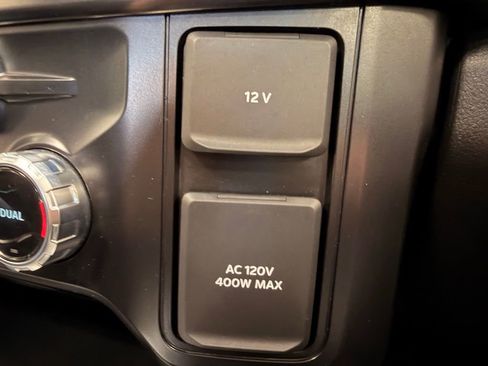 Used 2025 Ford F250 Lariat image 43