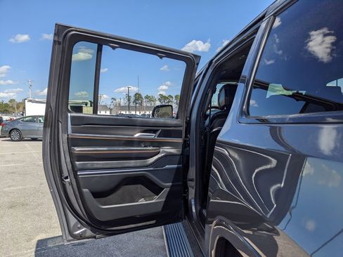 Used 2024 Jeep Grand Wagoneer L Series III w/ Quick Order Packagew 28T image 75