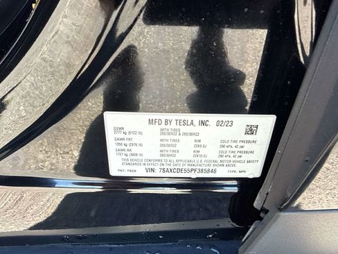 Used 2023 Tesla Model X AWD/4WD image 27