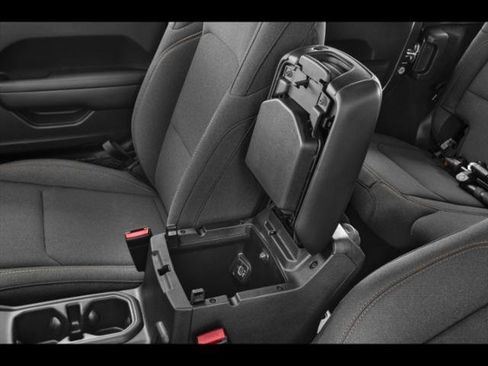 Certified 2025 Jeep Wrangler Sahara image 11