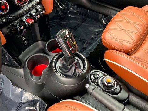 Used 2021 MINI Cooper S image 12