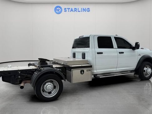 Used 2024 RAM 5500 Tradesman w/ Chrome Appearance Group AWD/4WD image 9