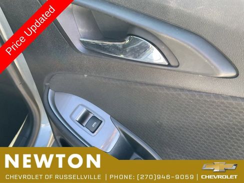 Used 2024 Chevrolet Malibu LT FWD image 38