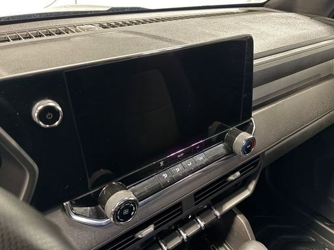 Used 2023 Chevrolet Colorado W/T image 29