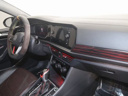 Used 2024 Volkswagen Jetta GLI Autobahn image 43