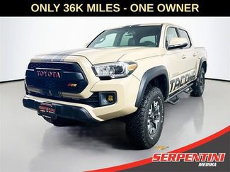 Used 2017 Toyota Tacoma TRD Sport video 1