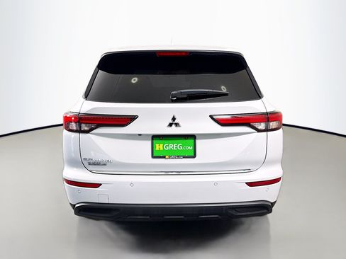 Used 2022 Mitsubishi Outlander ES AWD/4WD image 8