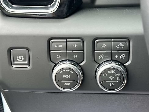 Certified 2026 GMC Sierra 1500 Denali AWD/4WD image 17