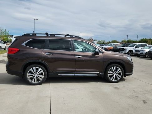 Used 2019 Subaru Ascent Touring image 2