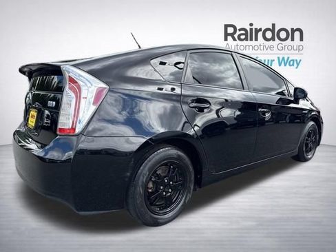 Used 2015 Toyota Prius Three w/ Protection Package FWD image 9