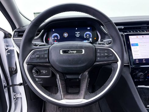 Used 2023 Jeep Grand Cherokee L Limited w/ Trailer Tow Group (B) image 31