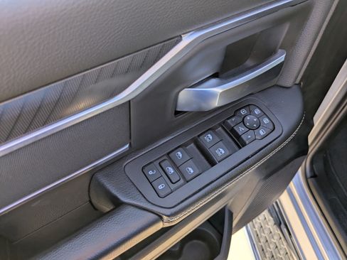 Used 2026 RAM 2500 Big Horn AWD/4WD image 7