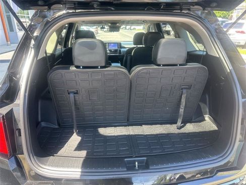 Used 2021 Kia Sorento S FWD image 16