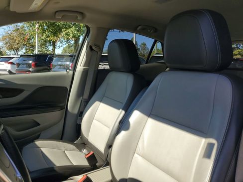 Used 2016 Buick Encore Leather image 10