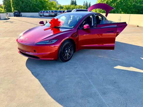 Used 2024 Tesla Model 3 Long Range AWD/4WD image 12
