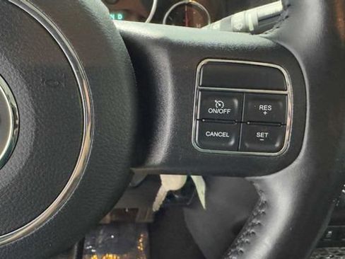 Used 2018 Jeep Wrangler Sport AWD/4WD image 26
