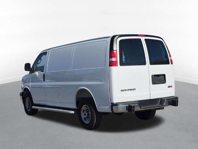 Used 2025 GMC Savana 2500 w/ Driver Convenience Package RWD image 4