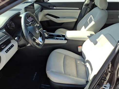 Used 2023 Nissan Altima 2.5 SL image 16