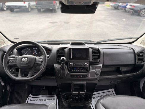 Used 2023 RAM ProMaster 2500 FWD image 16