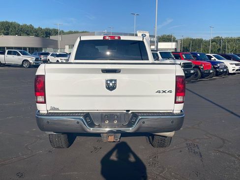 Used 2014 RAM 2500 Tradesman w/ Chrome Appearance Group AWD/4WD image 4