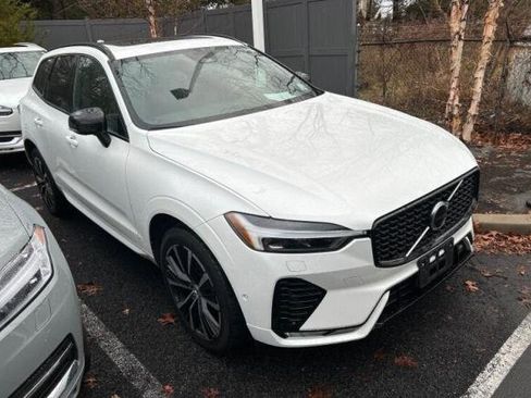 Used 2023 Volvo XC60 B5 Plus w/ Climate Package image 1