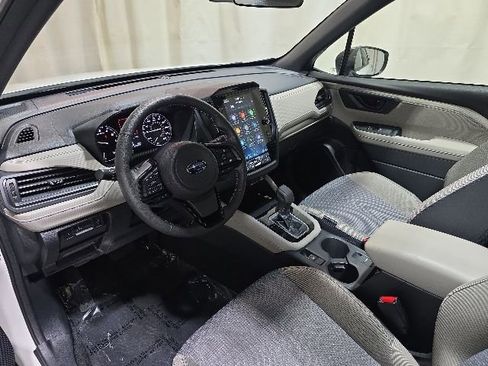 Certified 2025 Subaru Forester Premium AWD/4WD image 24