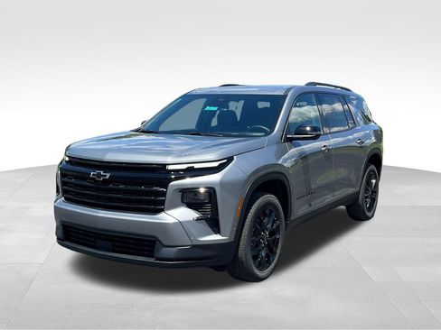 New 2026 Chevrolet Traverse LT w/ Enhanced Driving Package FWD image 5
