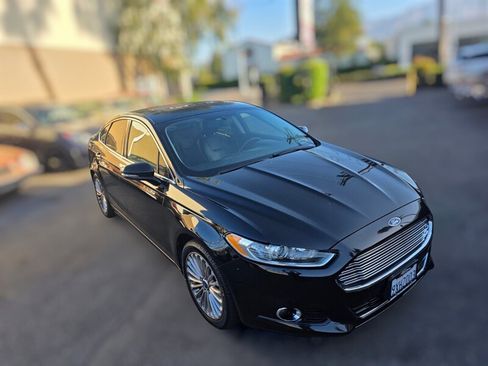 Used 2016 Ford Fusion Titanium FWD image 3