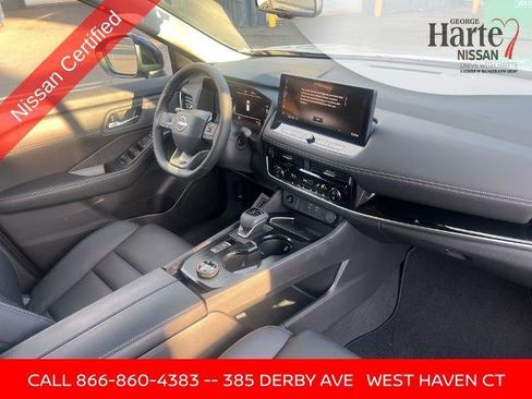 Certified 2025 Nissan Rogue SL image 12