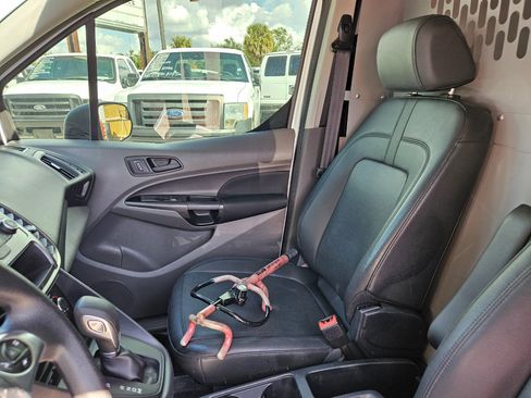 Used 2020 Ford Transit Connect XL image 8
