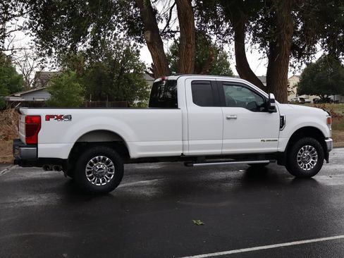 Used 2020 Ford F350 Lariat w/ Chrome Package AWD/4WD image 4