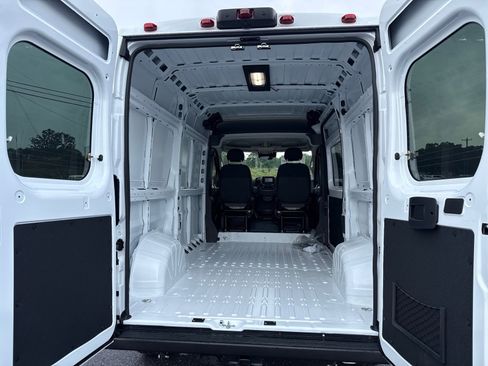 New 2026 RAM ProMaster 2500 w/ Convenience Group image 11