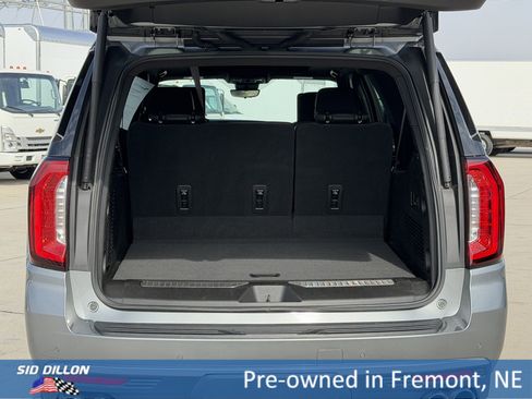 Used 2023 GMC Yukon XL Denali w/ Denali Reserve Package image 5