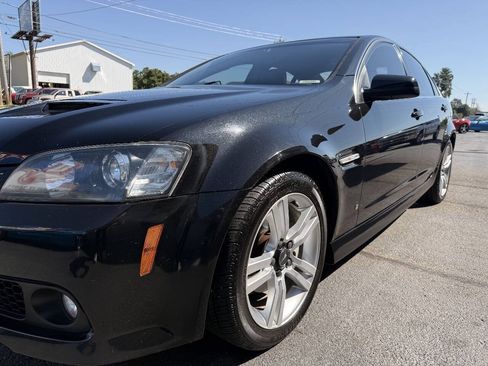 Used 2009 Pontiac G8 w/ Premium Package RWD image 7
