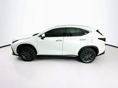 Used 2024 Lexus NX 250 FWD image 4
