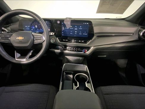 Used 2025 Chevrolet Equinox LT image 15