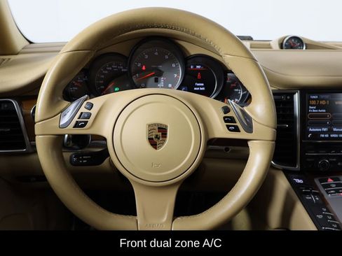 Used 2016 Porsche Panamera S image 7