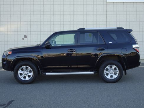 Used 2021 Toyota 4Runner SR5 image 4