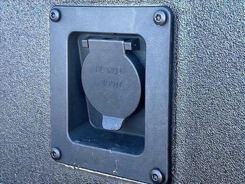 New 2025 Toyota Tacoma TRD Sport image 7