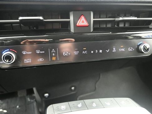Certified 2022 Kia EV6 Wind w/ Wind Technology Package image 22