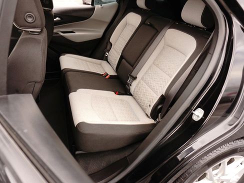 Used 2022 Chevrolet Equinox LS w/ Driver Confidence II Package image 14