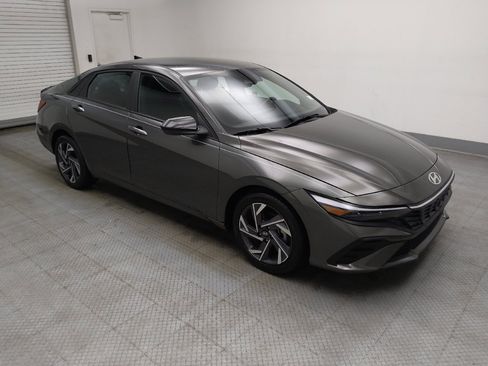 Used 2025 Hyundai Elantra Sport w/ Cargo Package FWD image 11