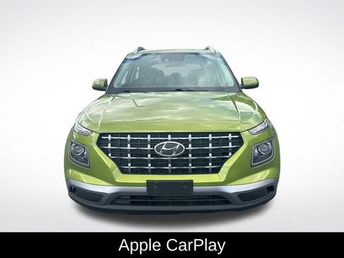Used 2021 Hyundai Venue SEL FWD image 9