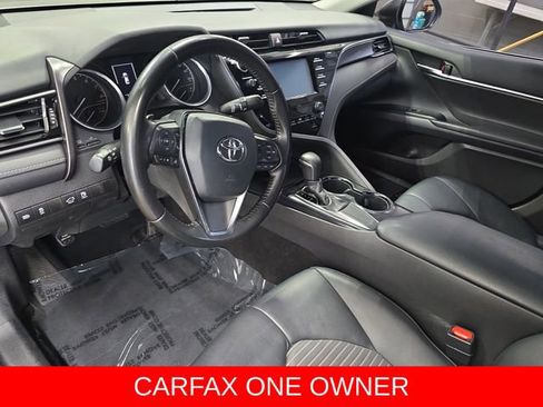 Used 2019 Toyota Camry SE w/ Convenience Package FWD image 16