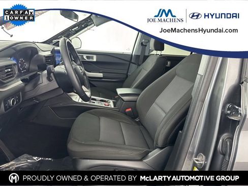 Used 2023 Ford Explorer XLT image 24