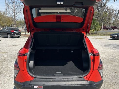 Certified 2025 Hyundai Kona SEL image 5