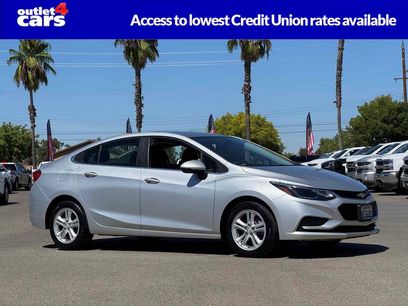 Used 2018 Chevrolet Cruze LT w/ LT Fleet Convenience Package