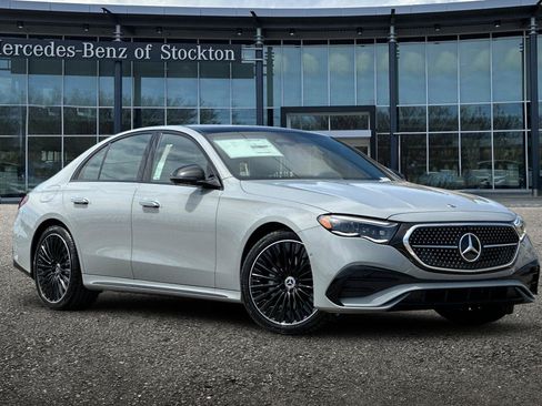 New 2026 Mercedes-Benz E 350 4MATIC Sedan image 2