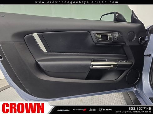Used 2022 Ford Mustang Shelby GT500 w/ Technology Package RWD image 31